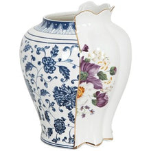Load image into Gallery viewer, Hybrid Melania Vase
